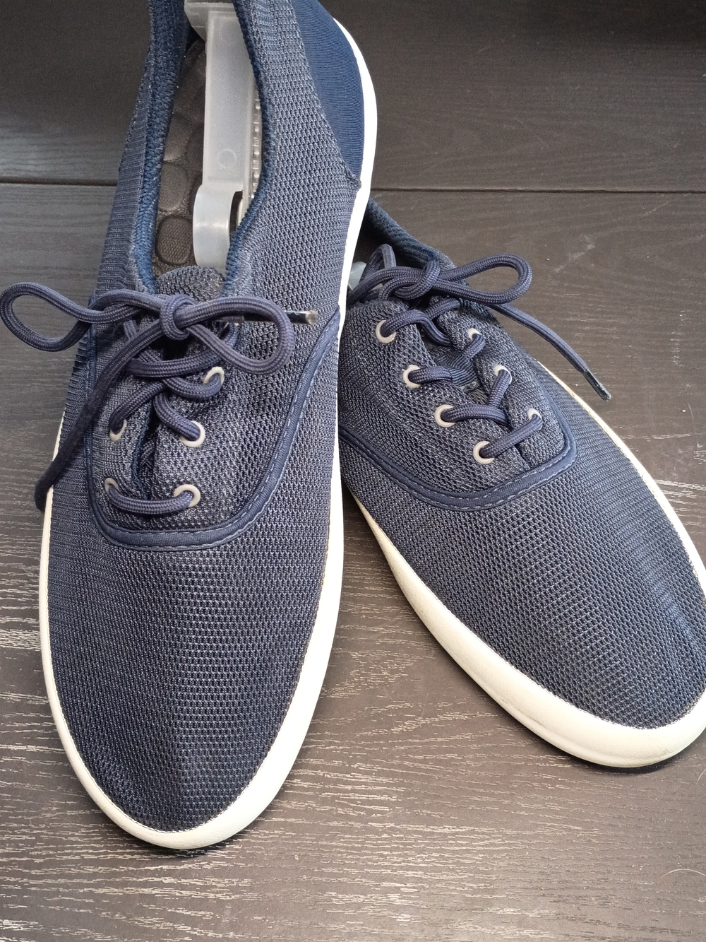 Sperry Navy Mesh Look Lace-Up Sneakers with White Sole. NEW!!